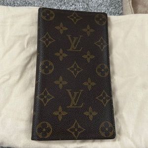 Louis Vuitton Vintage 2001 Brown Leather wallet with LV logo